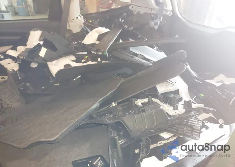 2019 Subaru Ascent Premium z USA, uszkodzony, nr VIN 4S4WMAHD8K3465134